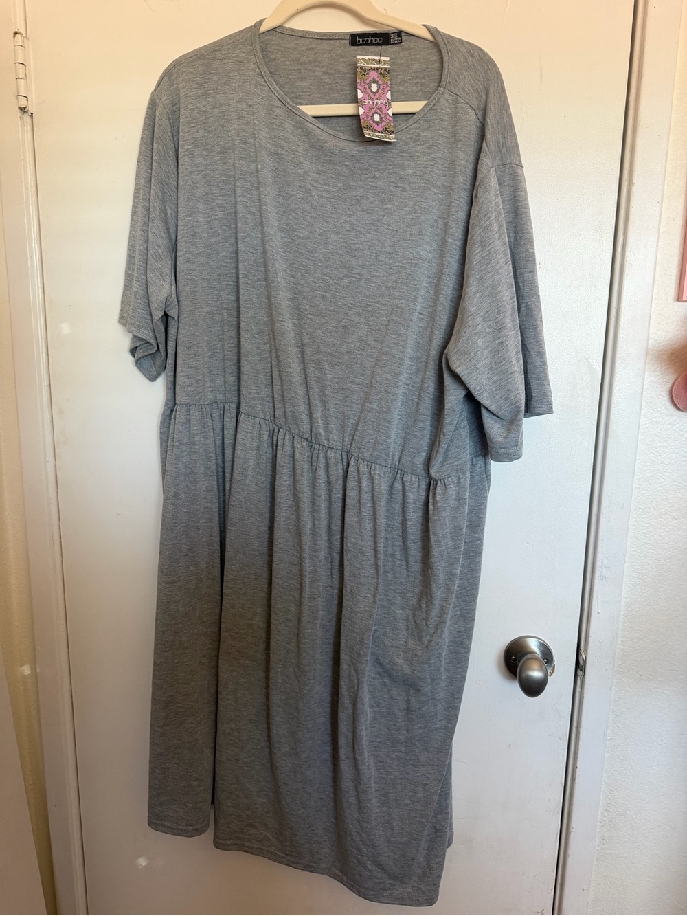 Boohoo Plus Gray Casual Gathered Waist Tee Dress 3xl